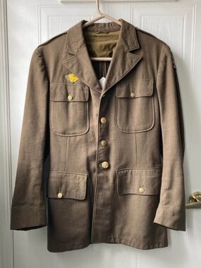 Vintage real unique military jacket with gold buttons